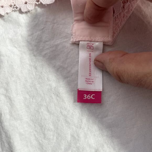 No Boundaries NOBO 36C pink Bra underwire, lace, padding - Picture 6 of 9